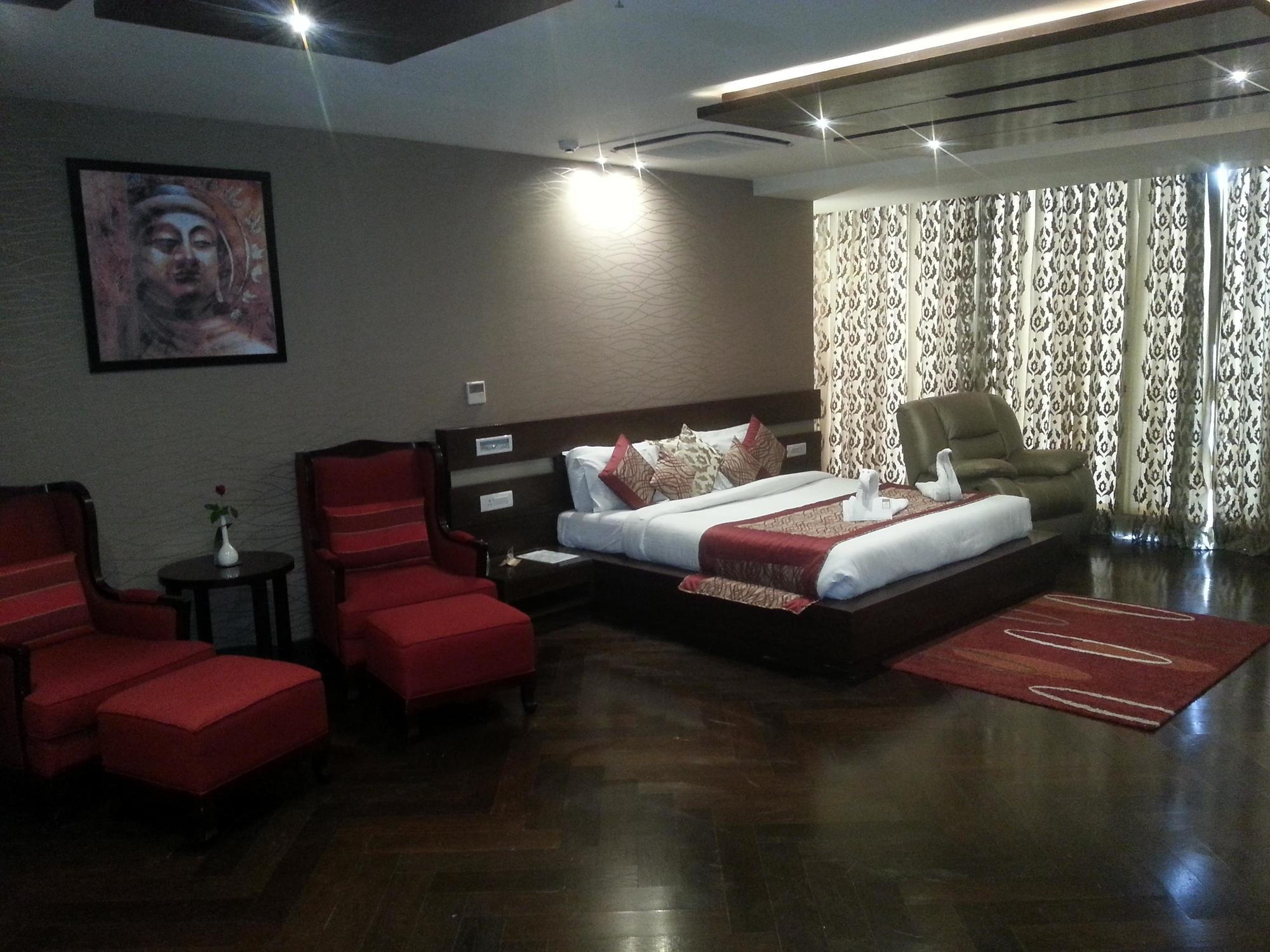 One Earth Avaas Hotel Amritsar Buitenkant foto