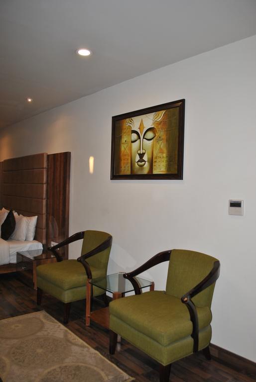 One Earth Avaas Hotel Amritsar Buitenkant foto