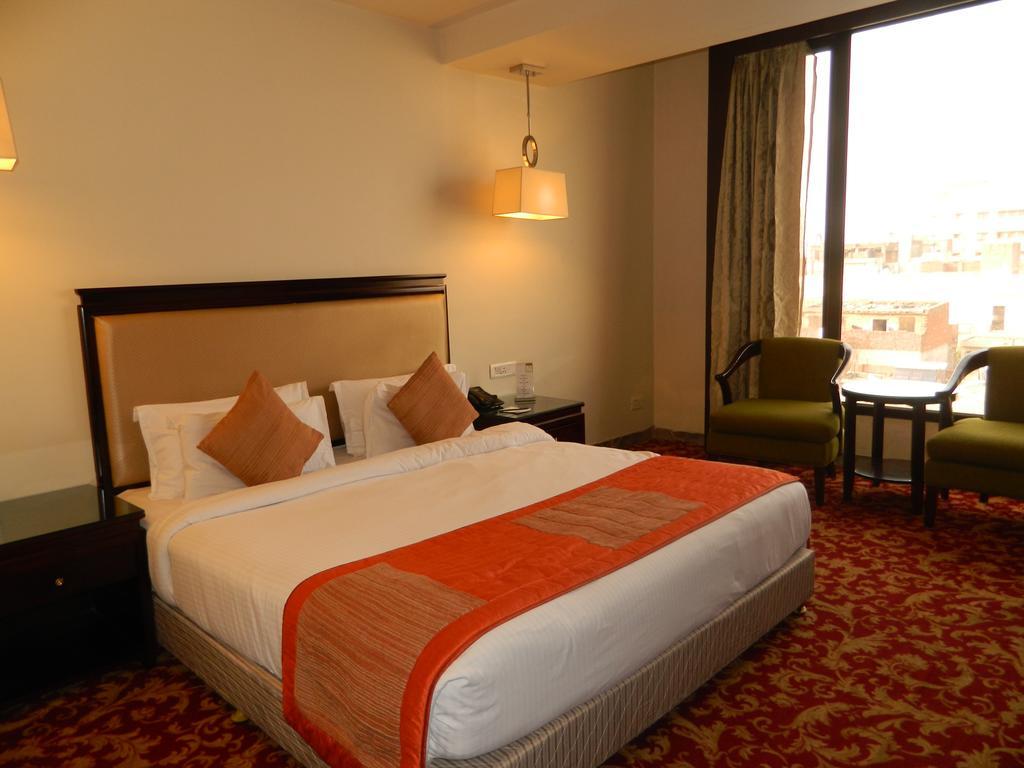 One Earth Avaas Hotel Amritsar Buitenkant foto