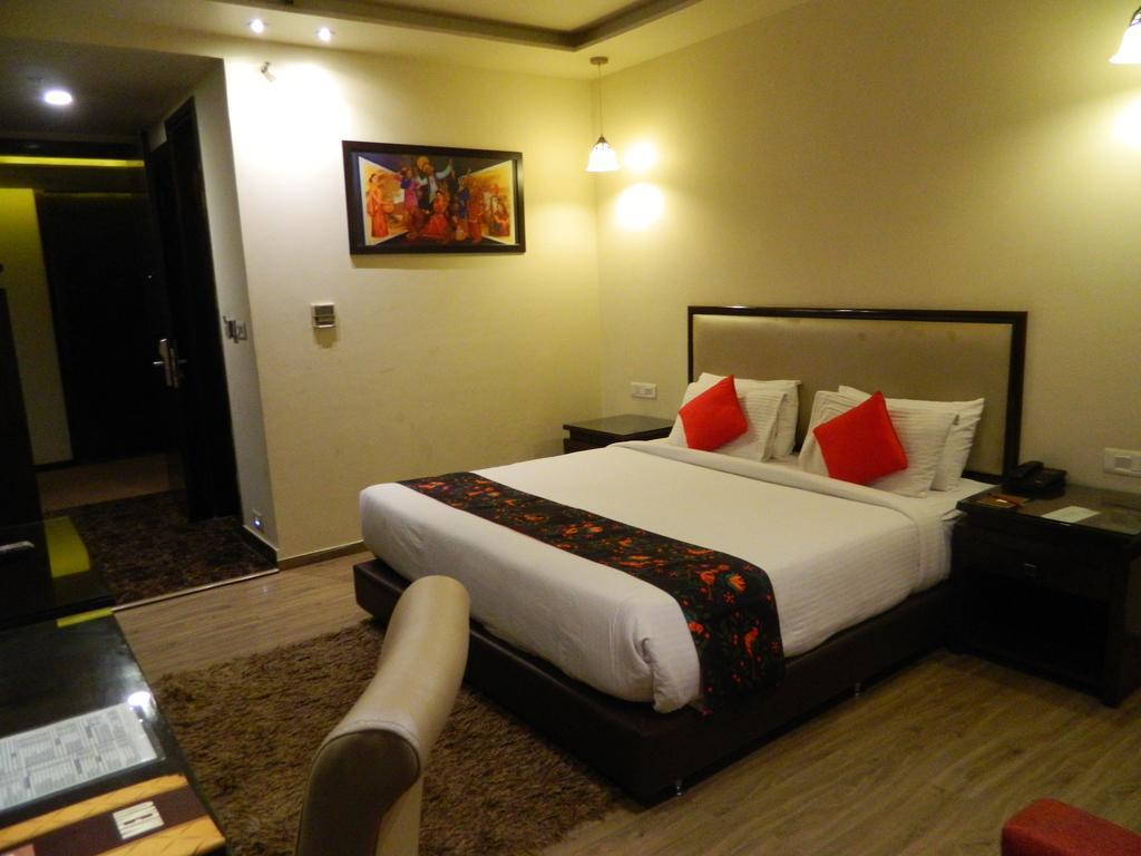 One Earth Avaas Hotel Amritsar Buitenkant foto