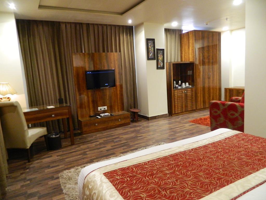 One Earth Avaas Hotel Amritsar Buitenkant foto