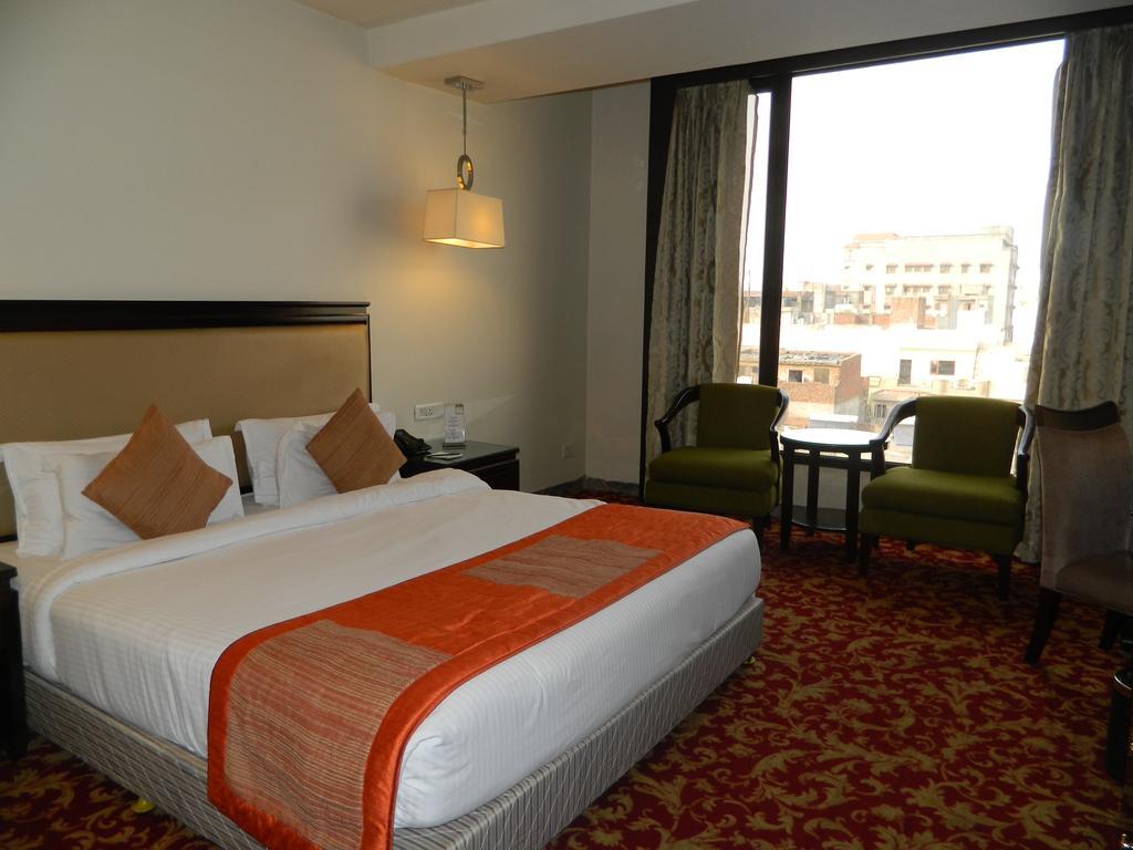 One Earth Avaas Hotel Amritsar Buitenkant foto