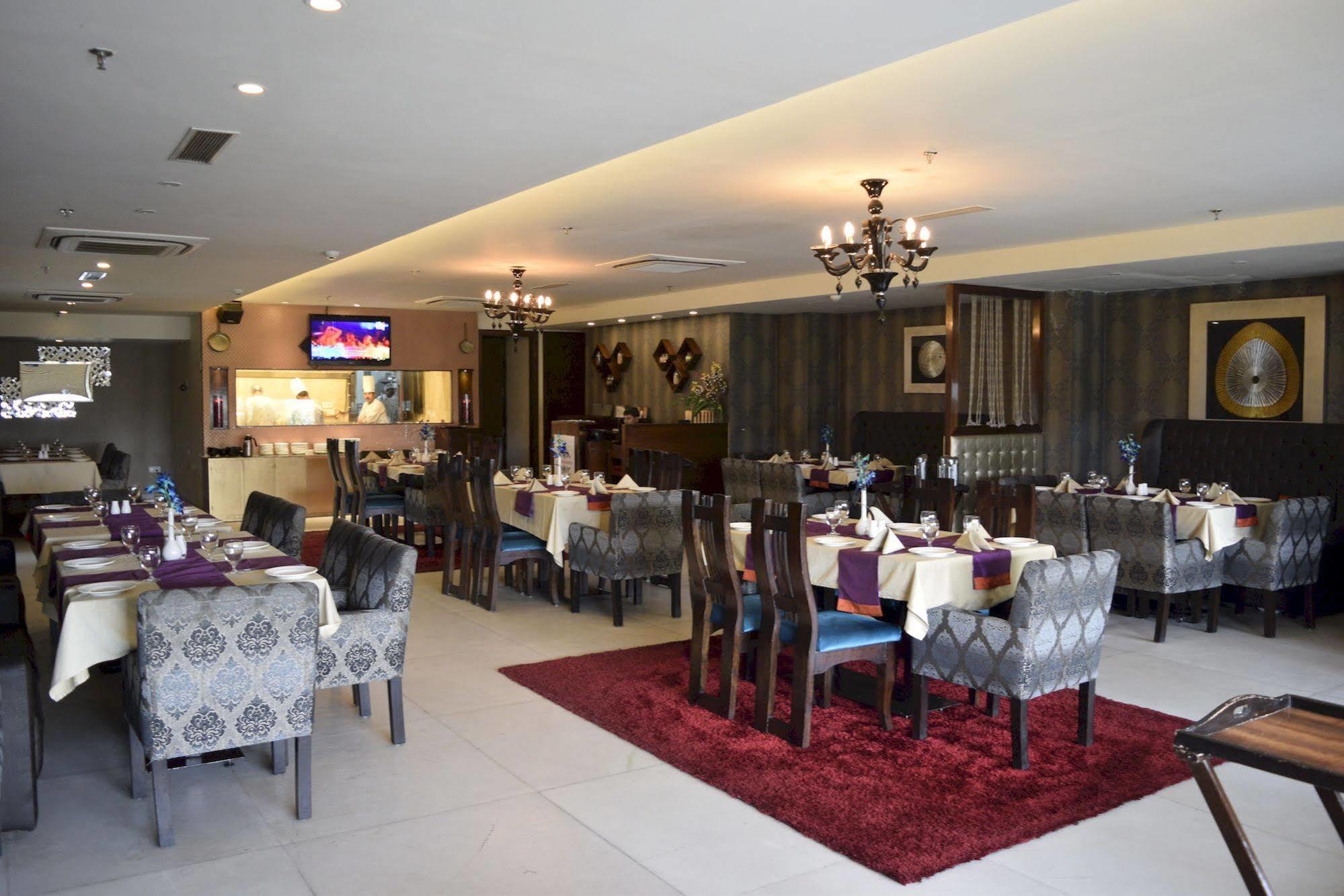 One Earth Avaas Hotel Amritsar Buitenkant foto